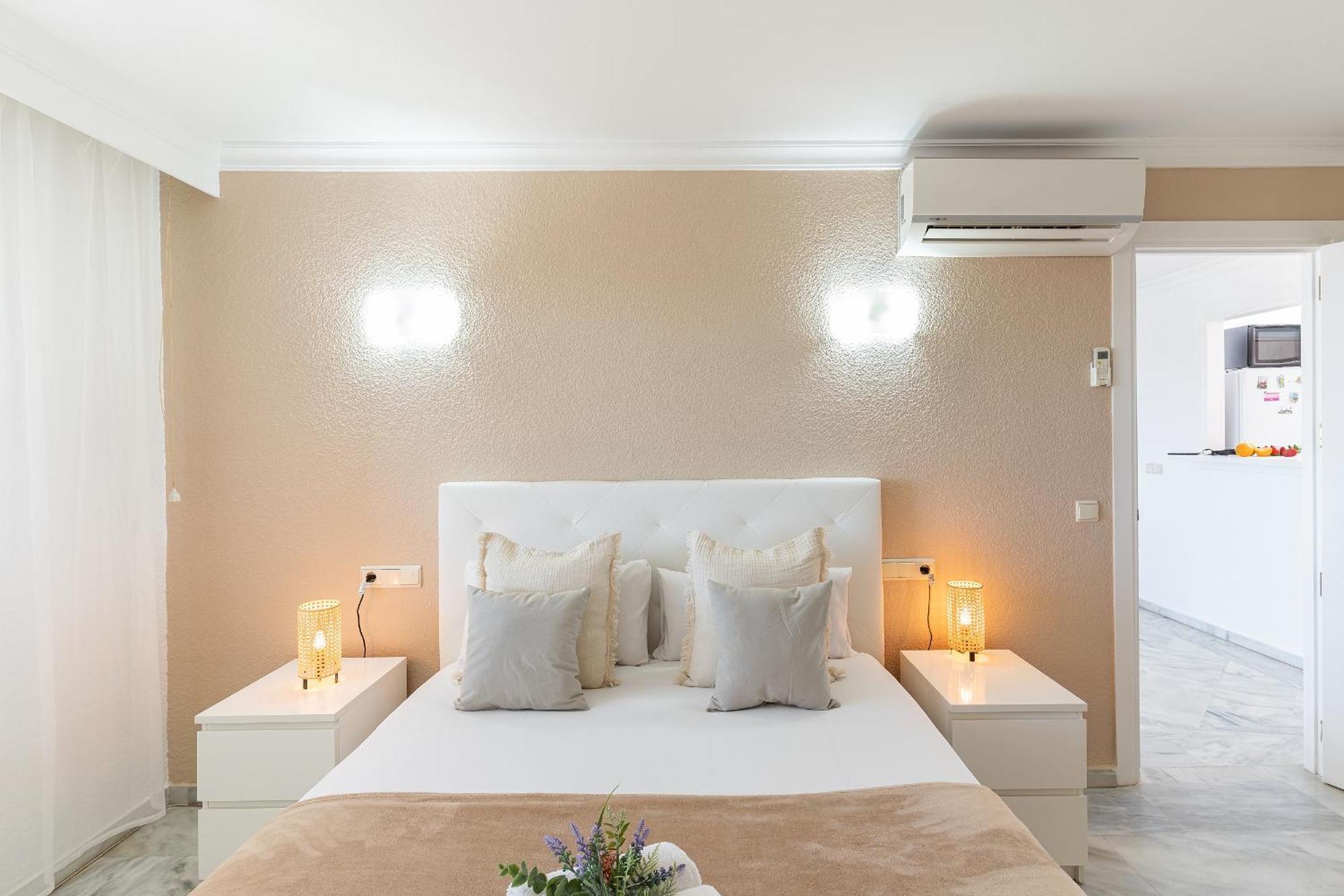 Monko Bora Bora Apartment Benalmadena Ngoại thất bức ảnh