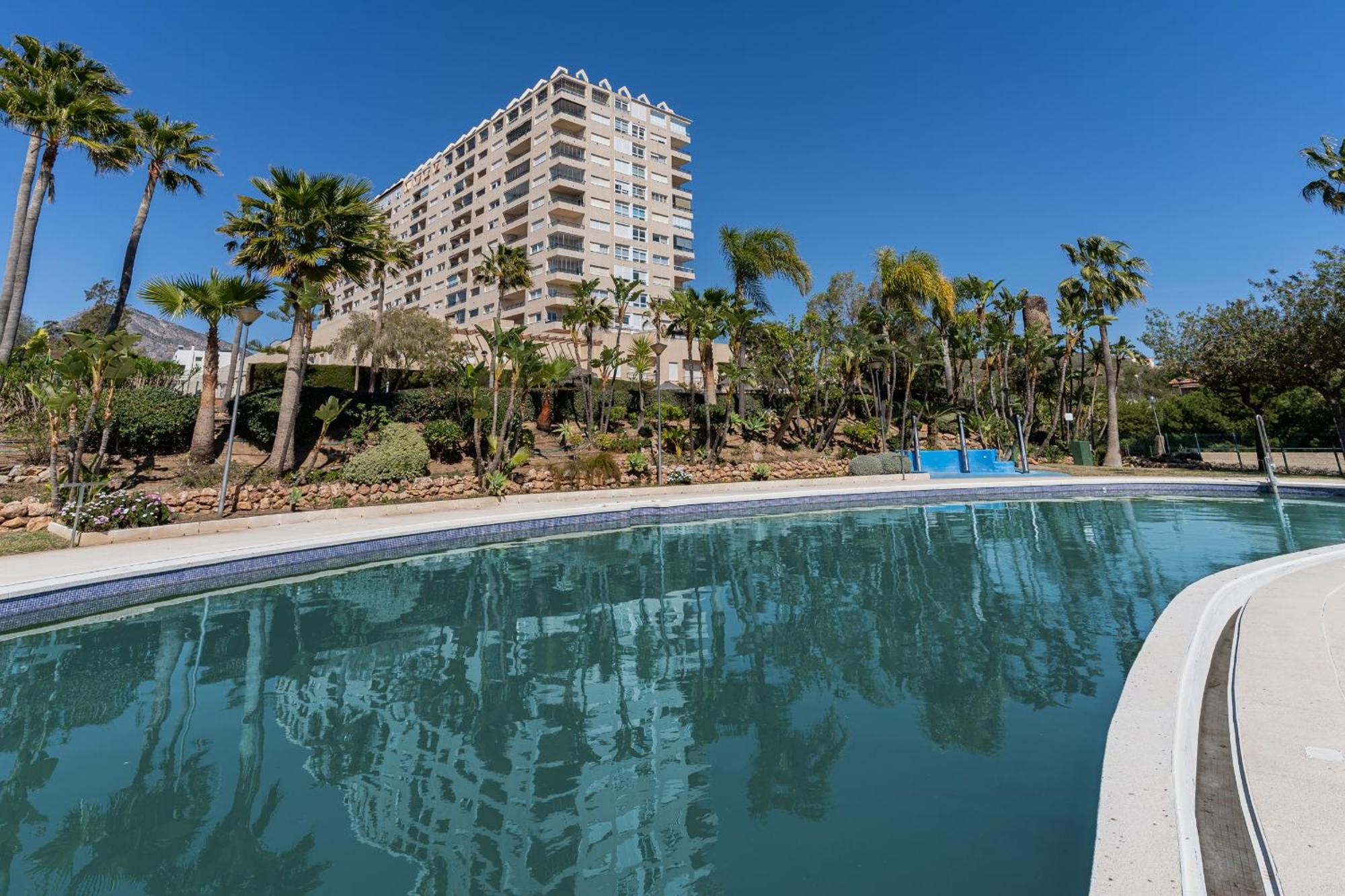 Monko Bora Bora Apartment Benalmadena Ngoại thất bức ảnh